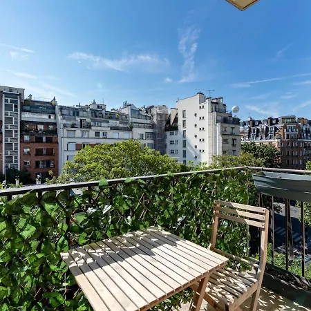 Appartement 16th 2 Bedrooms Near Eiffel Tower Renovated Balcony 2-4 Person Paris