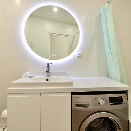 16th 2 Bedrooms Near Eiffel Tower Renovated Balcony 2-4 Person *