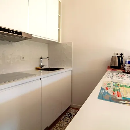 Apartment 16th 2 Bedrooms Near Eiffel Tower Renovated Balcony 2-4 Person *