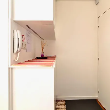 Apartment 16th 2 Bedrooms Near Eiffel Tower Renovated Balcony 2-4 Person *