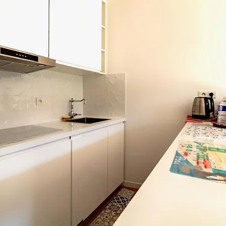 Apartment 16th 2 Bedrooms Near Eiffel Tower Renovated Balcony 2-4 Person Paris